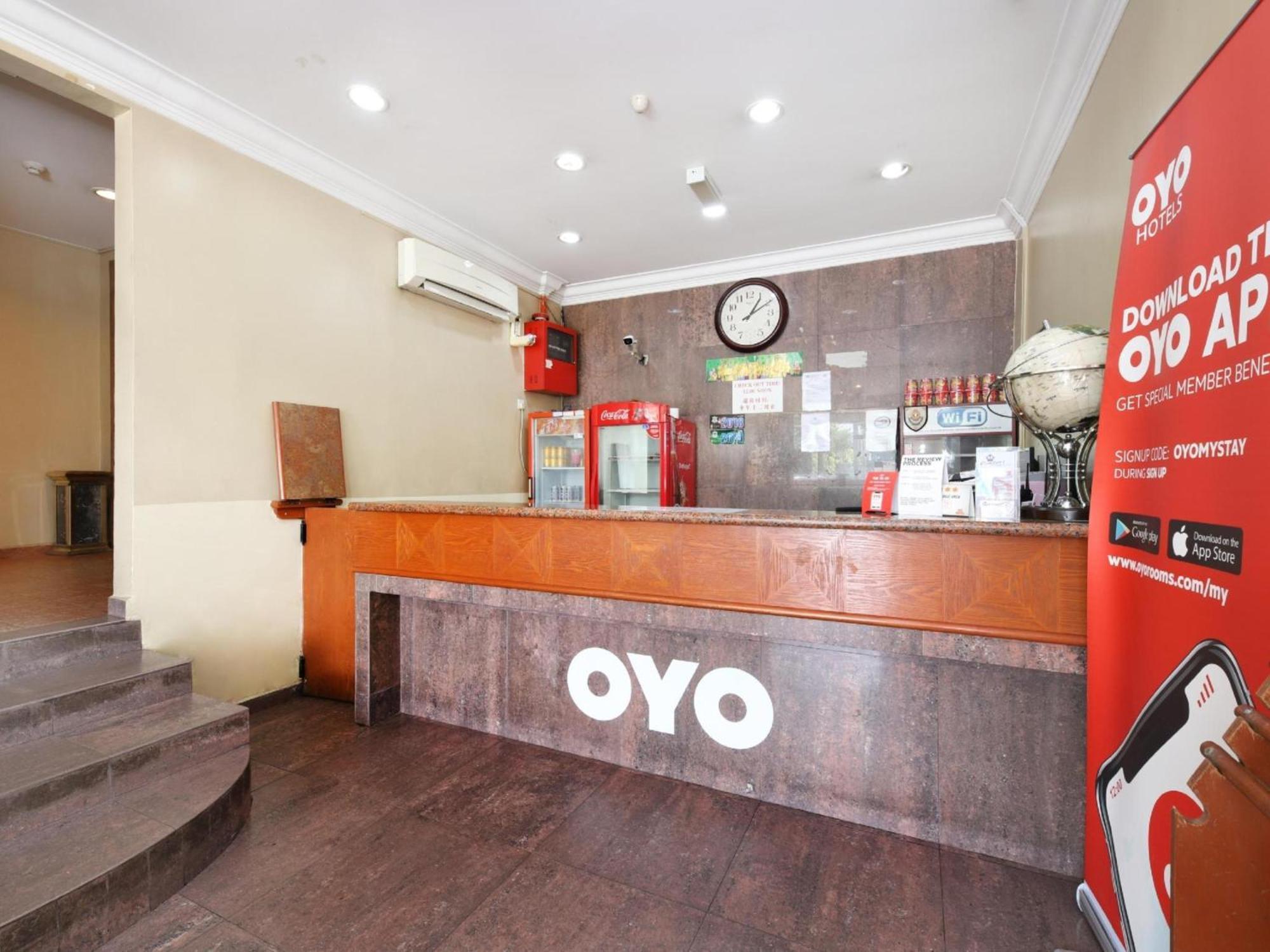 OYO 447 Comfort Hotel Meru Klang Eksteriør bilde